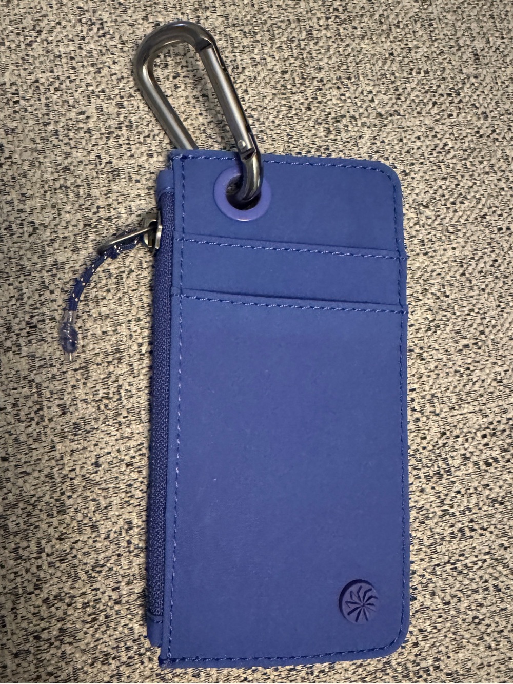 EUC Athleta Coffee Run Wallet 2.0 in color Merlin Blue